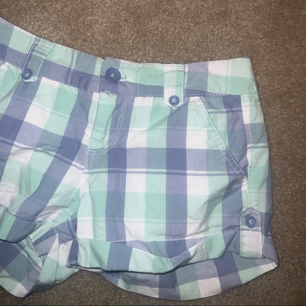 Maurices Blue, Green & White Plaid High Waist shorts size 1/2 - Picture 5 of 10